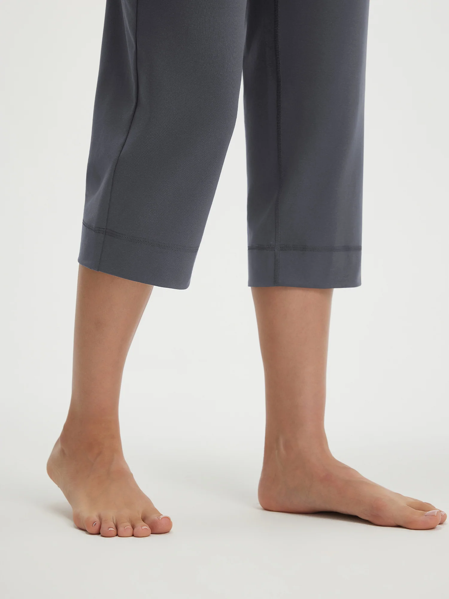 Baleaf Stretchy High-Rise Capri 21" - Image 17