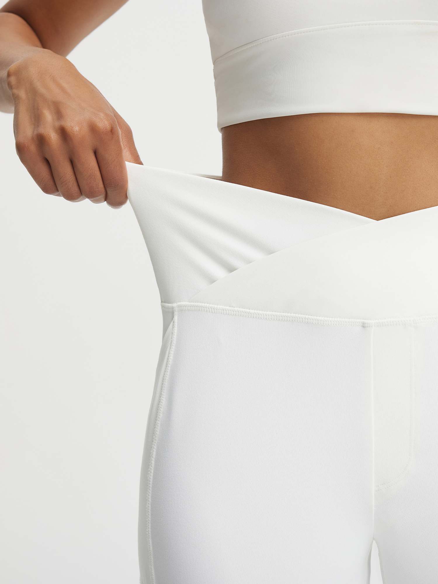 Baleaf Ultra-Soft V-Waist Bermuda Long Short 9" - Image 48