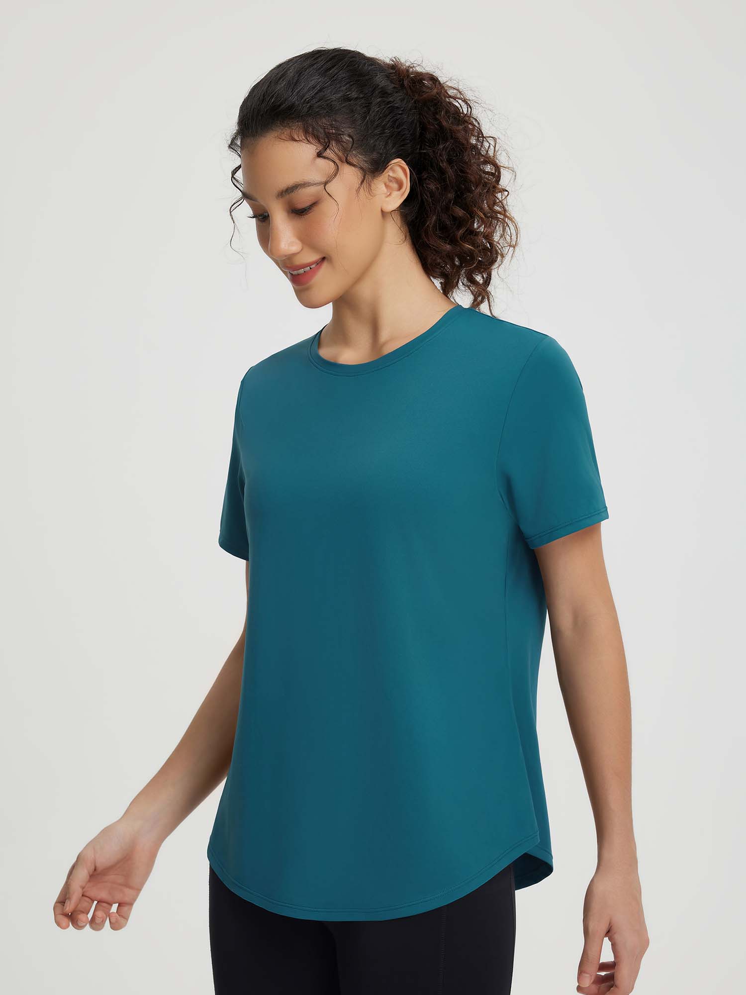 Baleaf UPF 50+ Open Back T-Shirts - Image 17