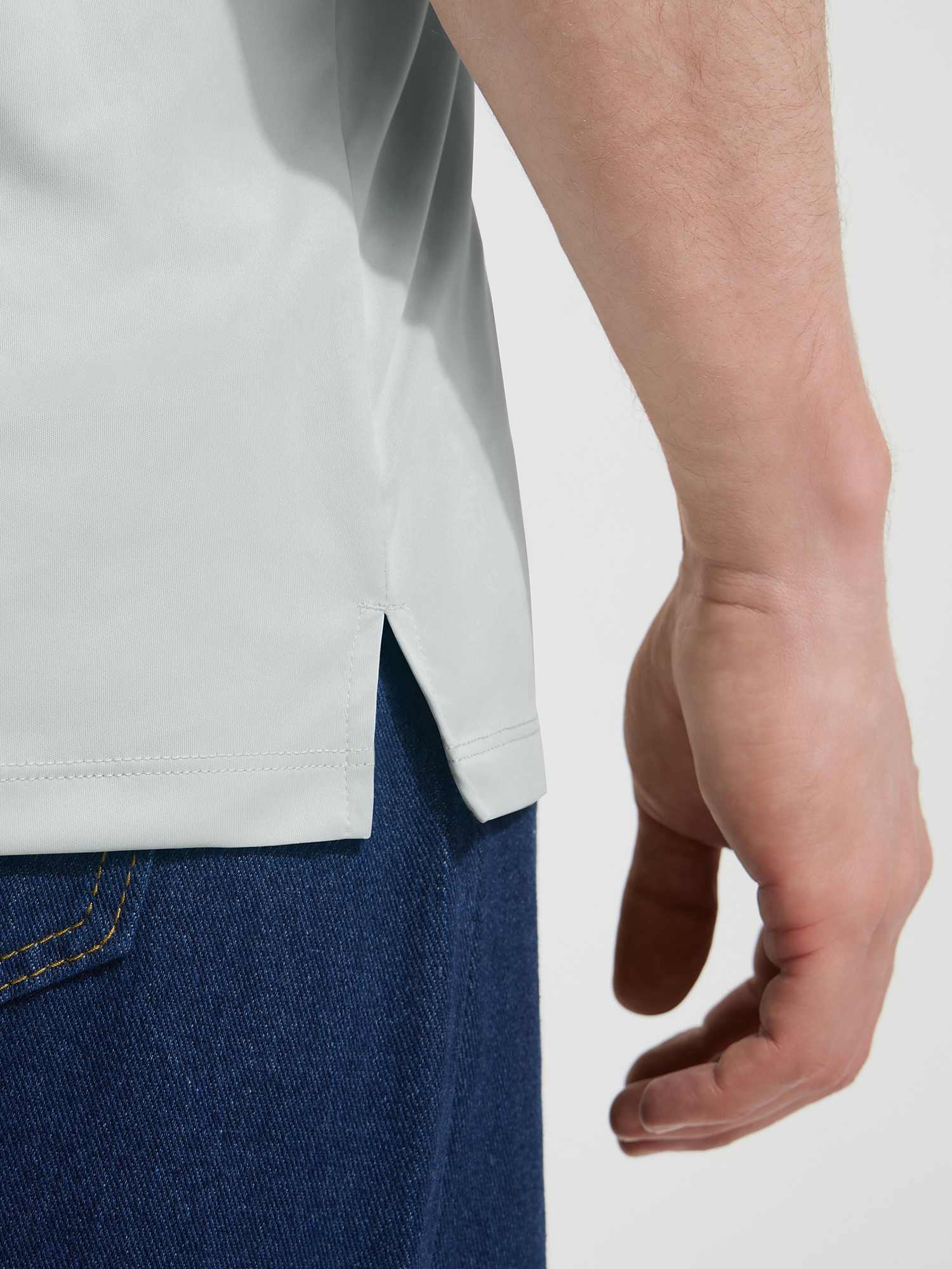Baleaf UPF 50+ Quick-Dry V-Neck Shirt - Image 11