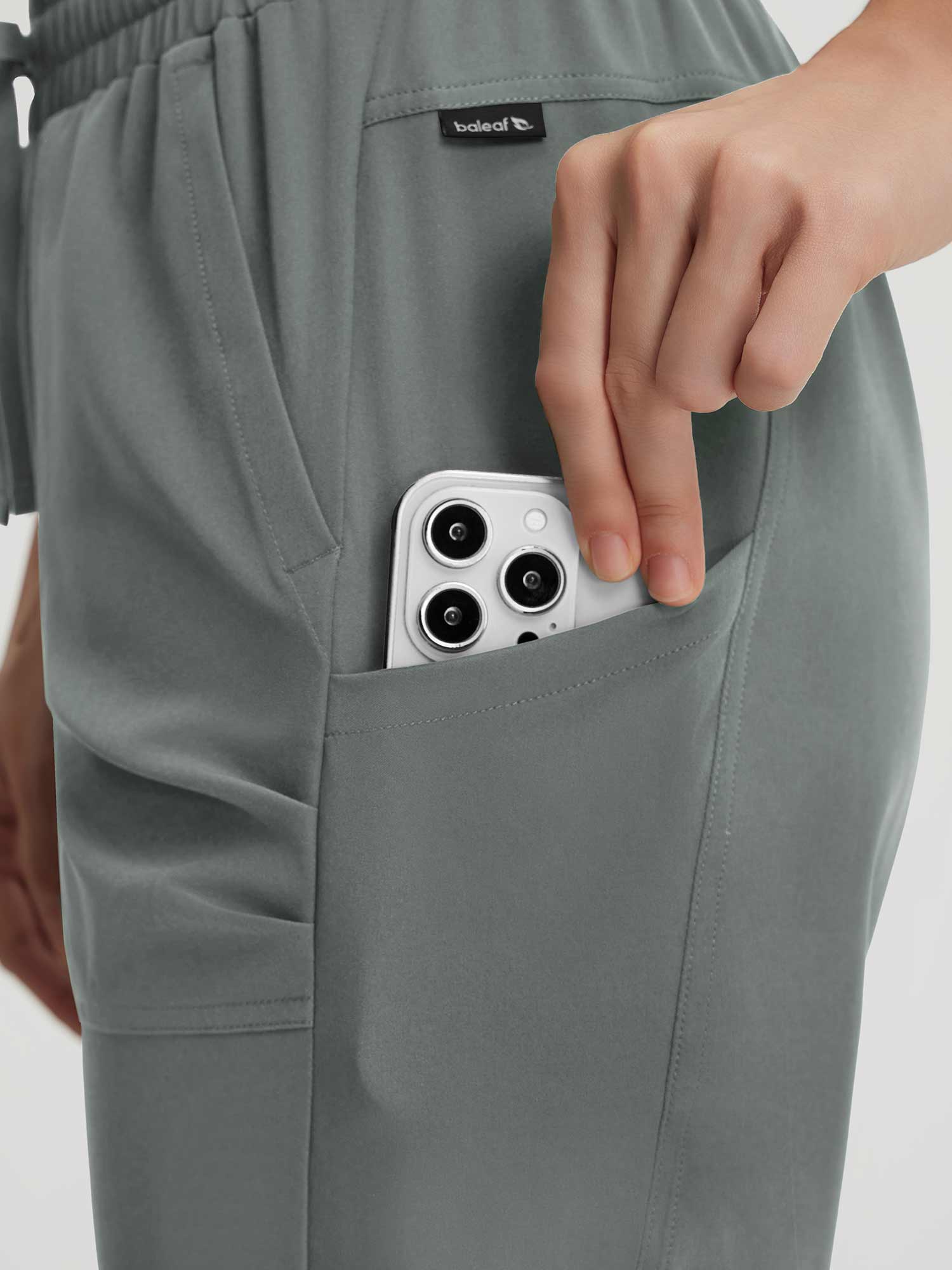 UPF50+ Water Resistant Hiking Capris - Image 21