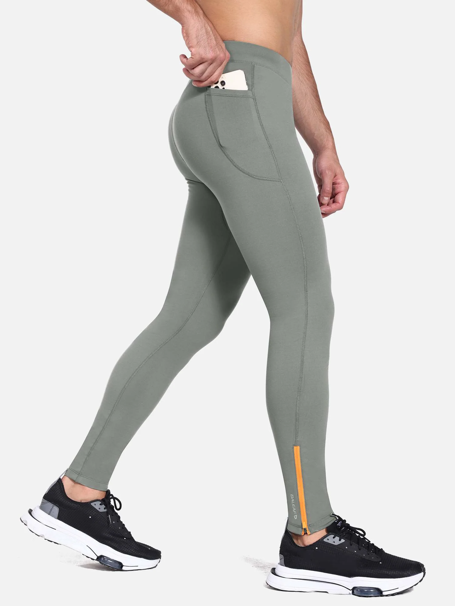 Men's Fleece-Lined Water-Resistant Running Tights - Image 26