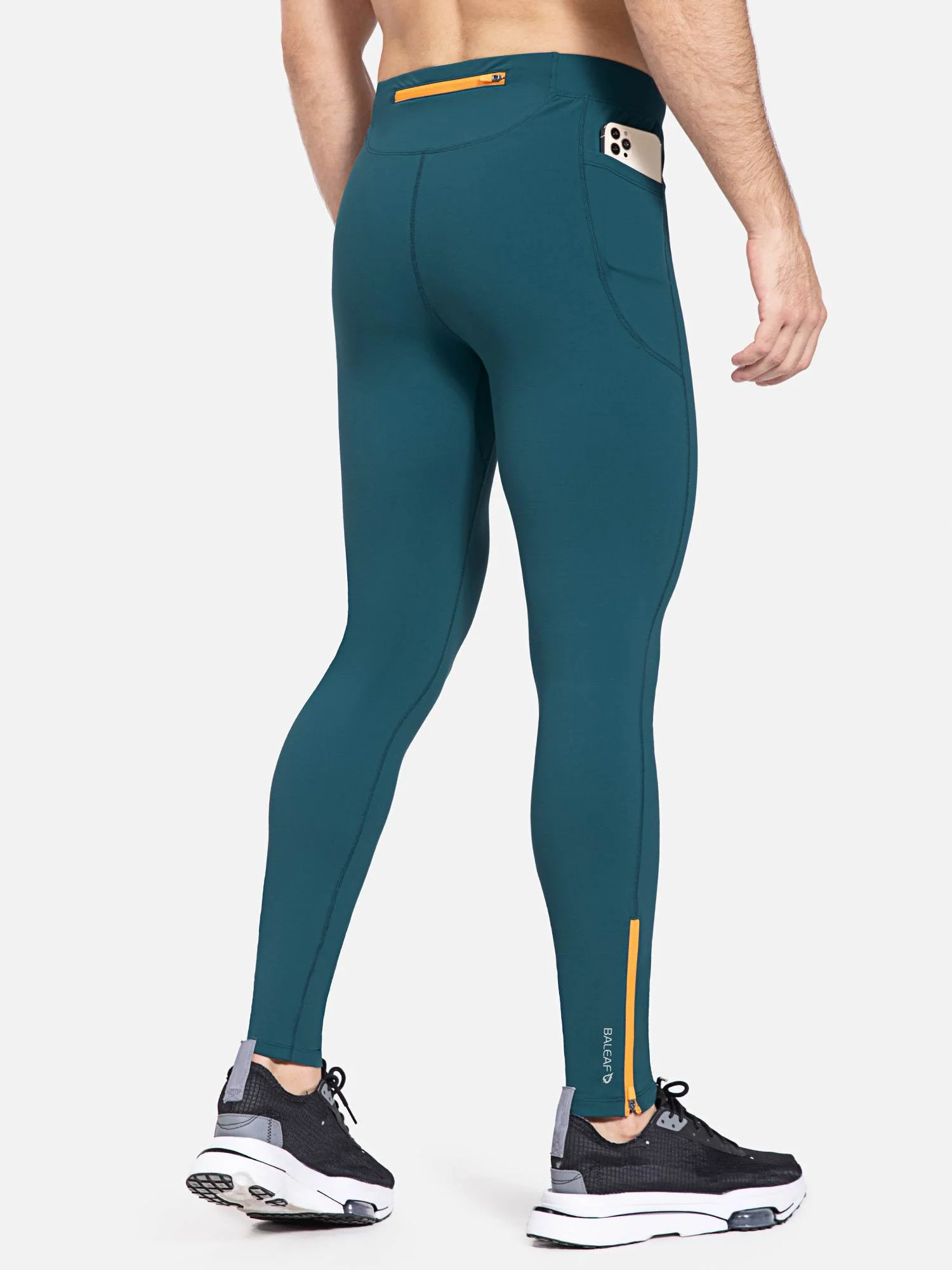Men's Fleece-Lined Water-Resistant Running Tights - Image 4