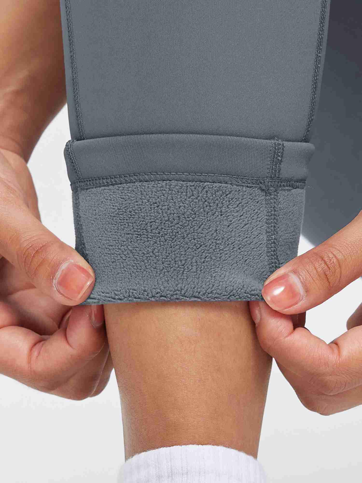 Outdoor Thickened Thermal Knit Leggings - Image 5