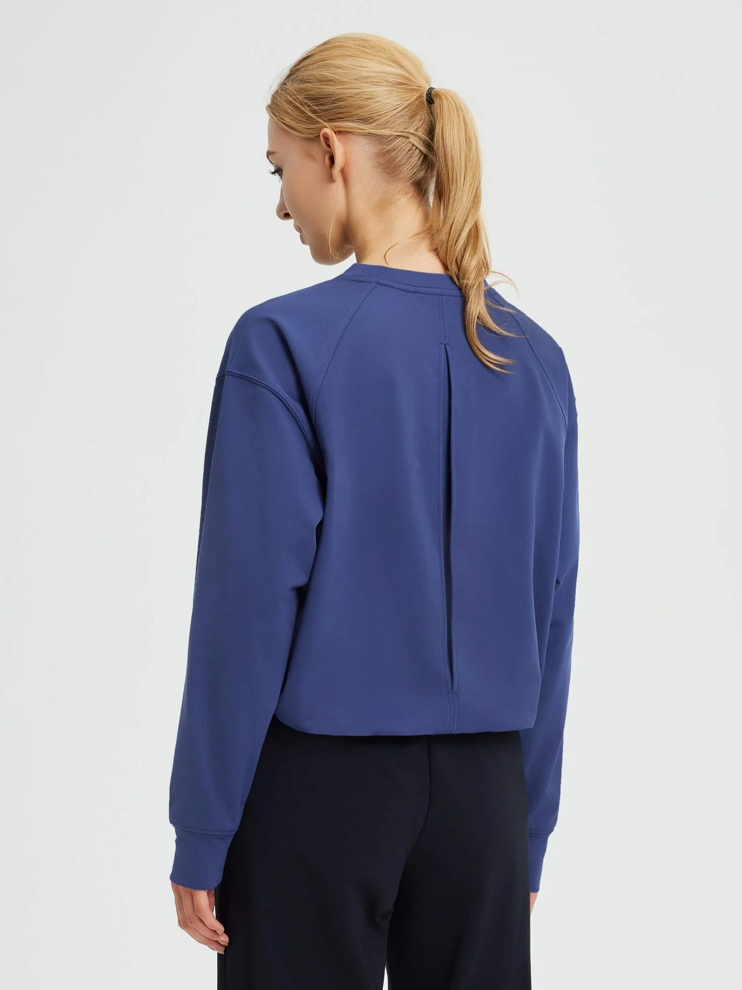 Raglan Fleece Long-Sleeve Running Top - Image 10