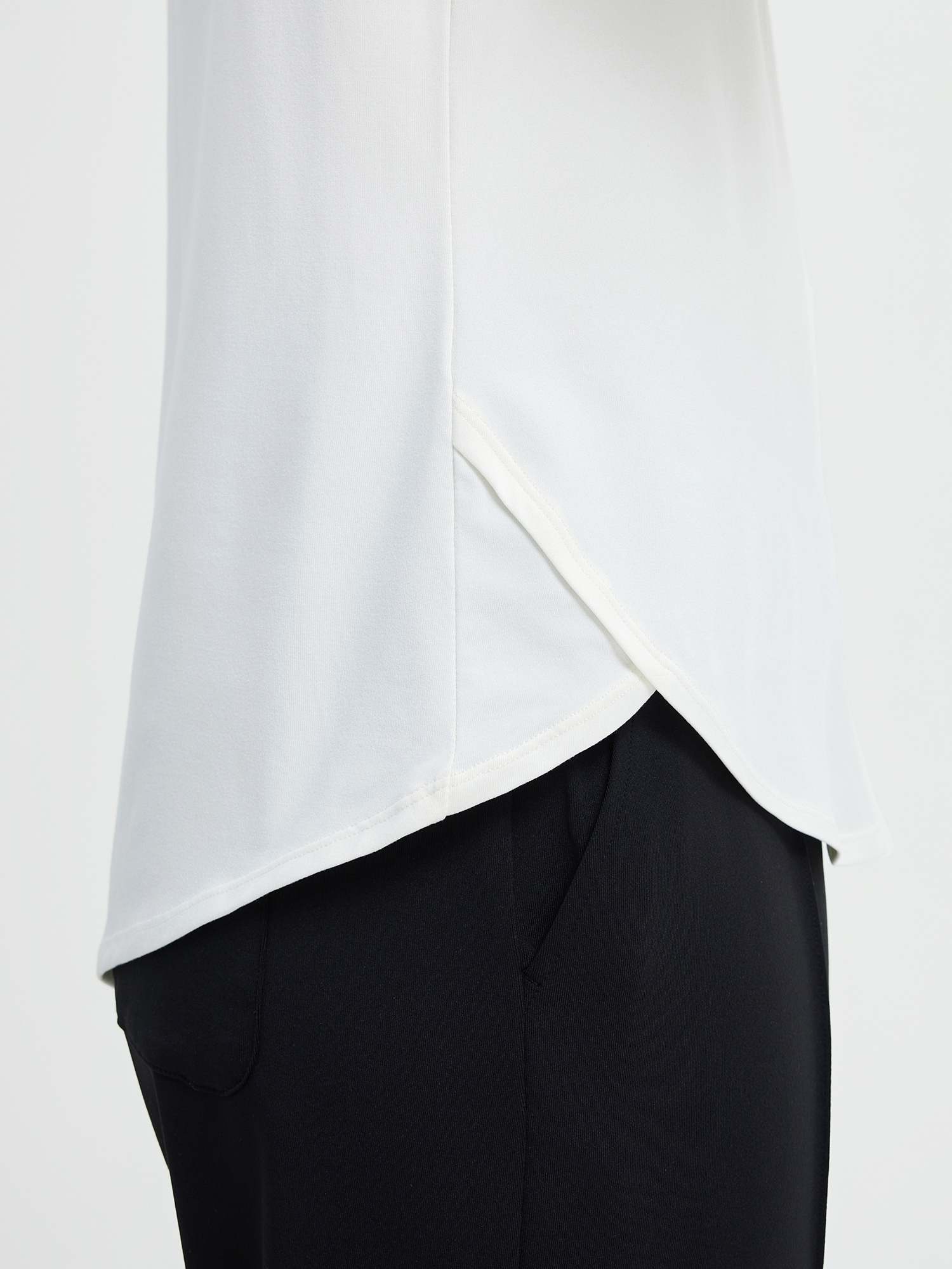 Running Cross Hem Long-Sleeve T-Shirt - Image 15