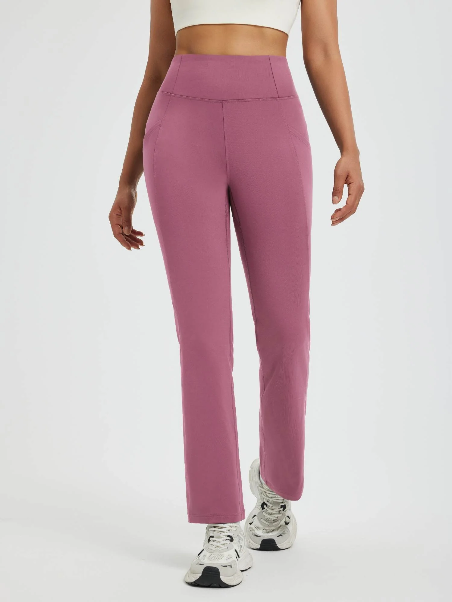 Women’s Running Boot-Cut Fleece Straight-Leg Pants