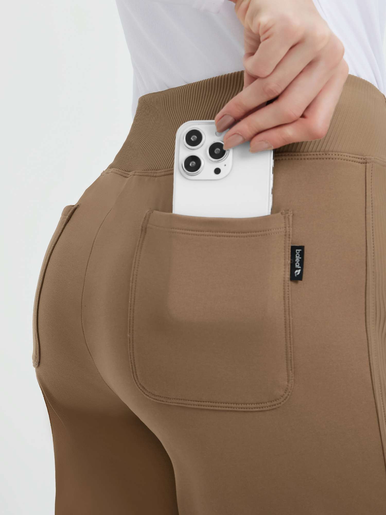 Running Flat-Waist Fleece Tapered Pants - Image 17