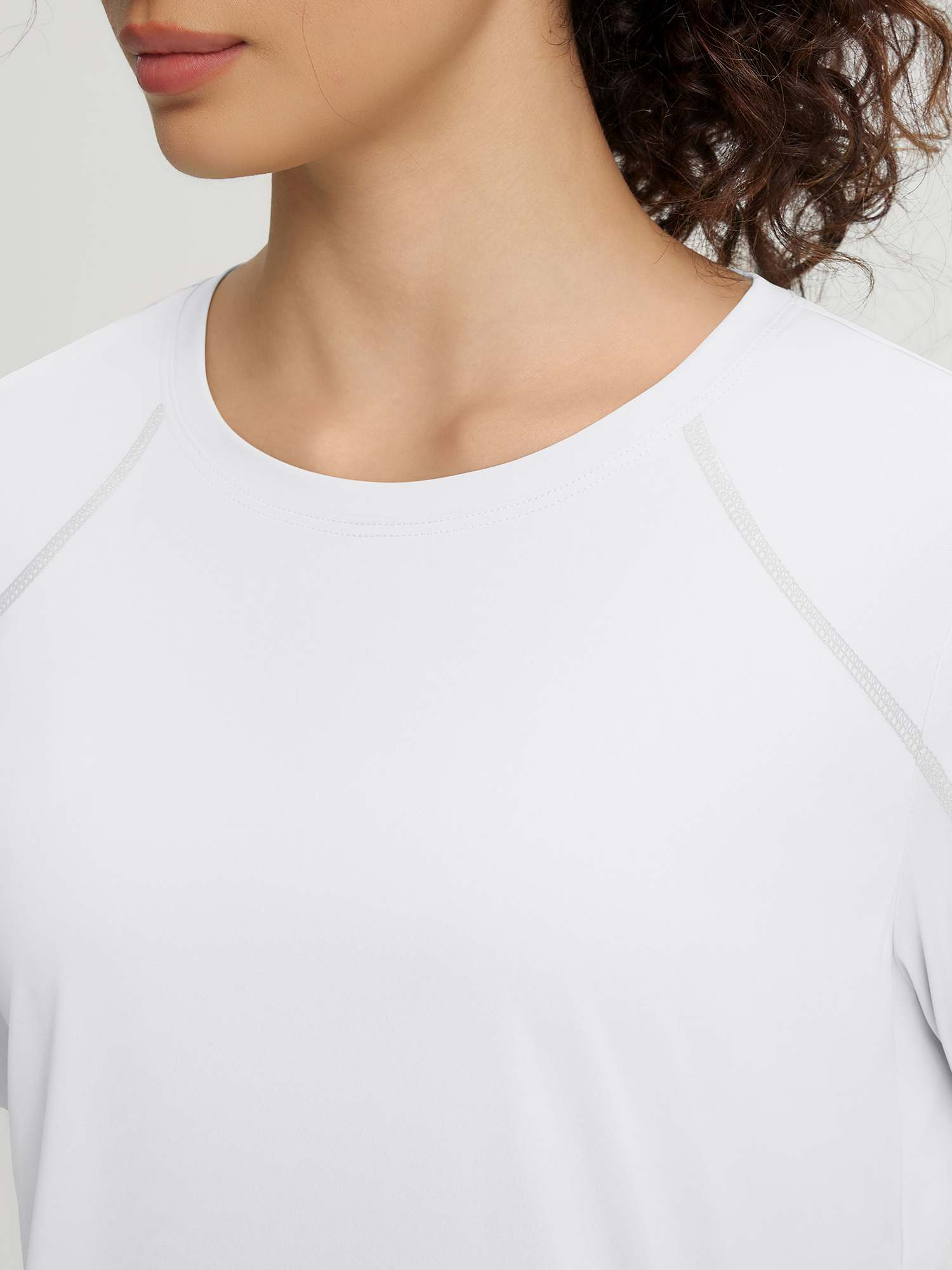 Baleaf UPF 50+ Stretchy Short-Sleeve Shirt - Image 10