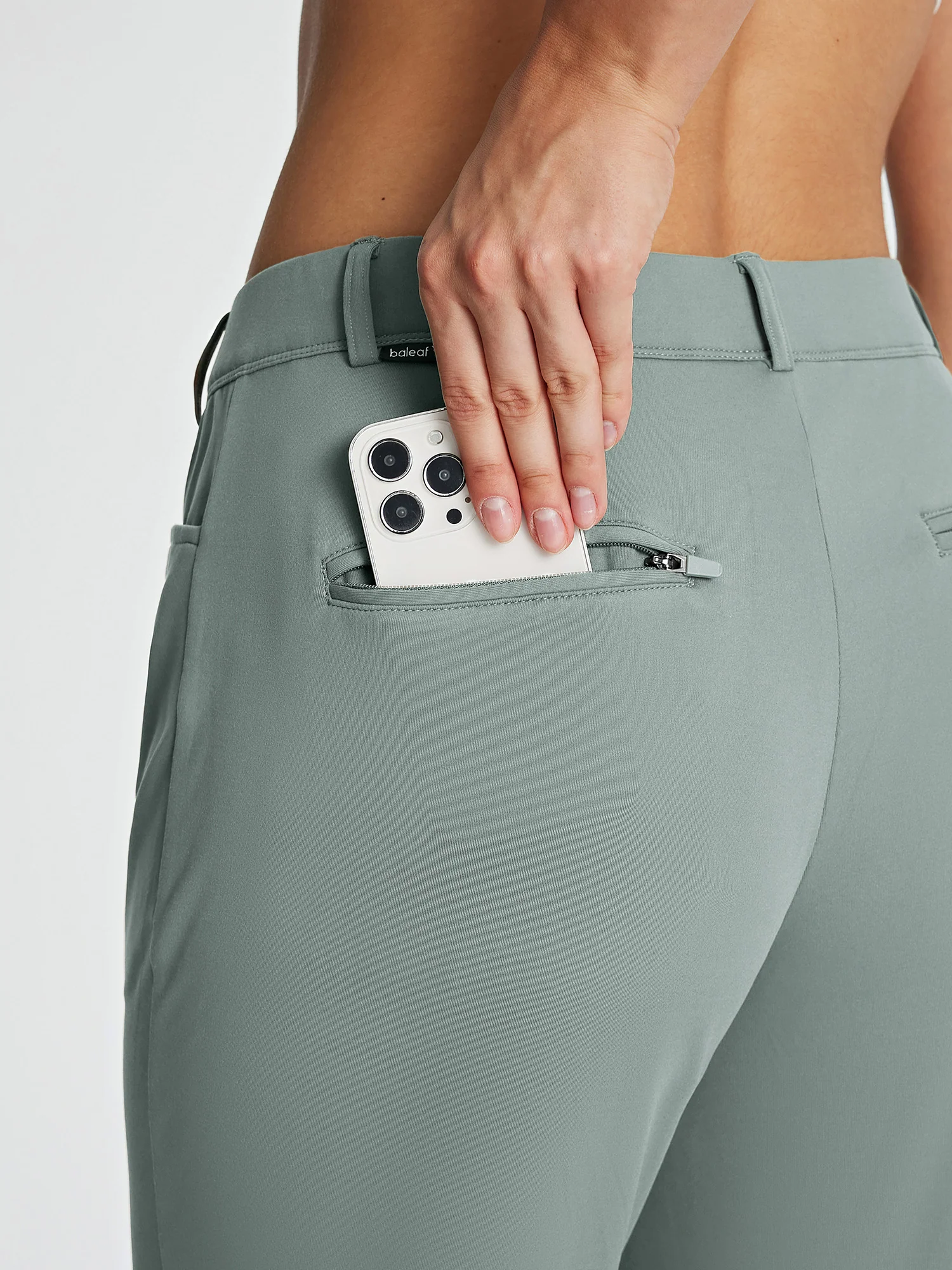 Women's Fleece-Lined Straight-Leg Golf Pants - Image 3
